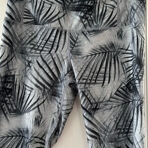 Yoga palmtree leggings